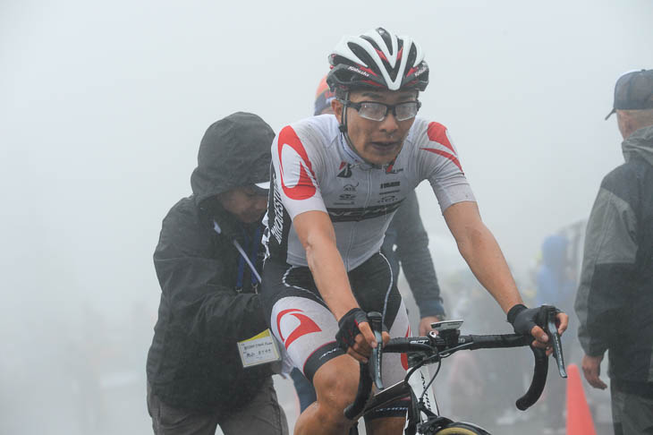 西薗良太(ブリヂストンアンカーサイクリングチーム)の15位が日本人選手最高位
