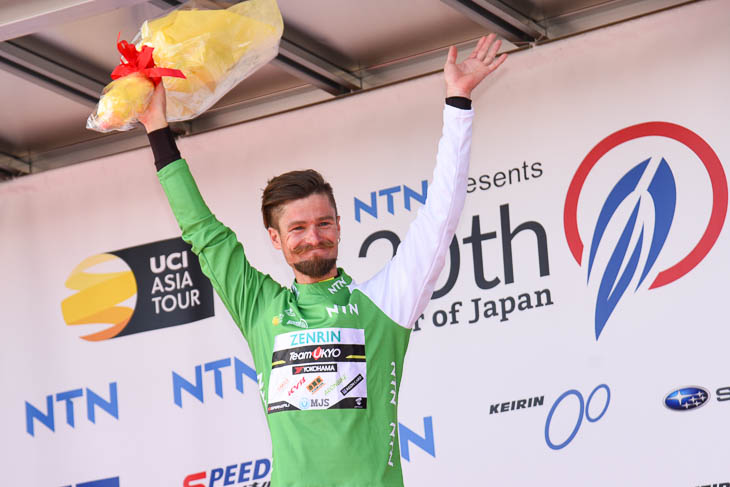 順当にリーダージャージを守ったオスカル・プジョル(チーム右京)