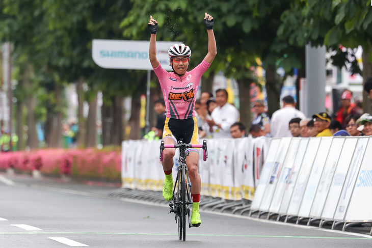 F　唐見実世子（弱虫ペダルサイクリングチーム）が優勝