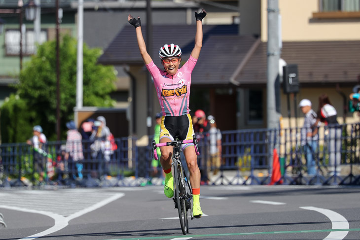 Fクラスタ 唐見実世子(弱虫ペダルサイクリングチーム)が優勝