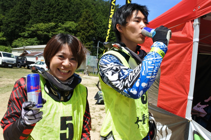 今年も参加者に配られるREDBULL。本戦前に気合い入れてます!