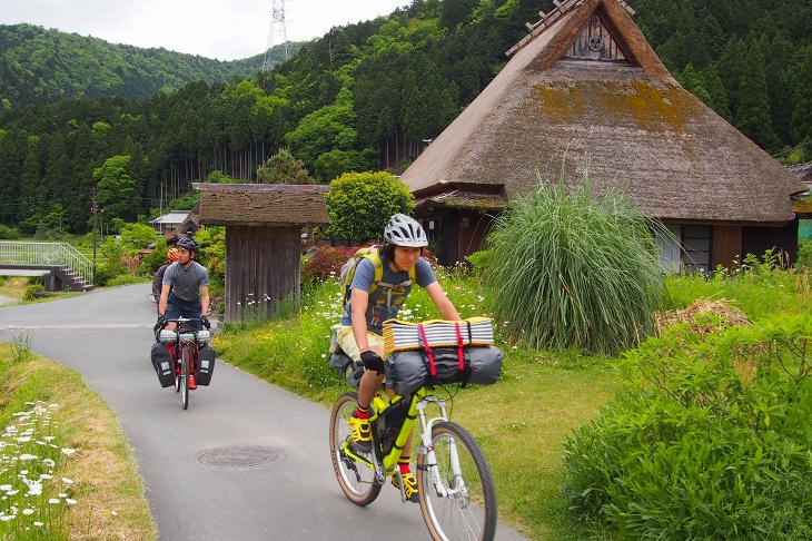 ブラックバーンの特別企画OUT THERE NIPPON。今回は京都美山をキャンプツーリングした様子をレポートする