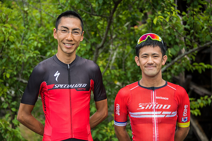 左：新井康文さん（BIKE SHOP FORZA）　右：安藤光平さん（Bicicletta SHIDO）