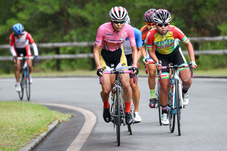 Fクラスタ 1周目からペースを上げる唐見実世子(弱虫ペダルサイクリングチーム)
