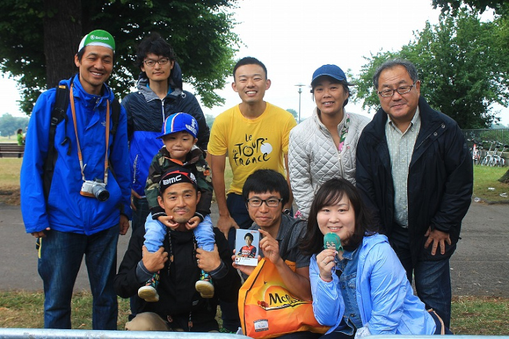 新城選手から貰った戦利品とともに1枚!