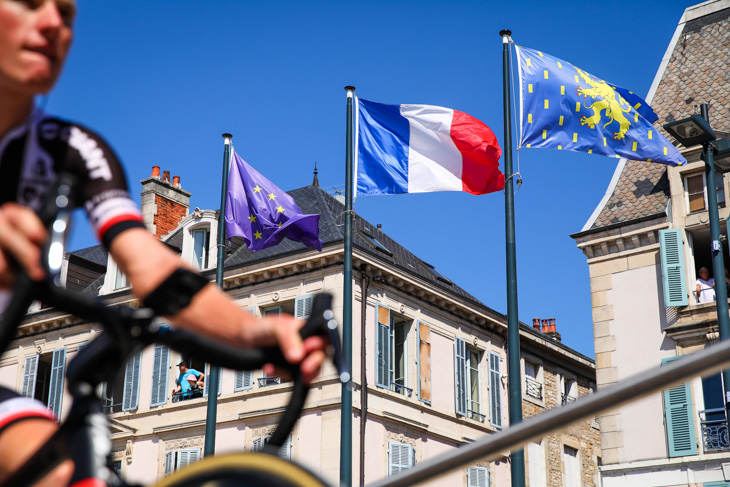 EUとフランス、そしてオート＝ソーヌ県の旗