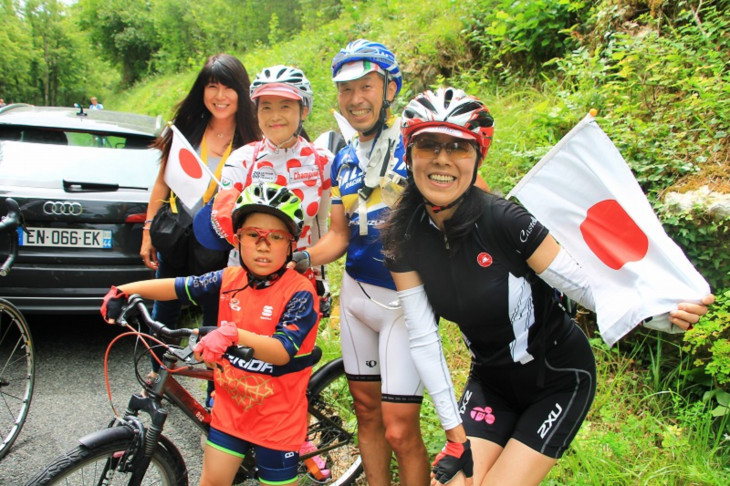 埼玉からの山野井さんご家族と、フランス在住の川田さん、飯島美和さん