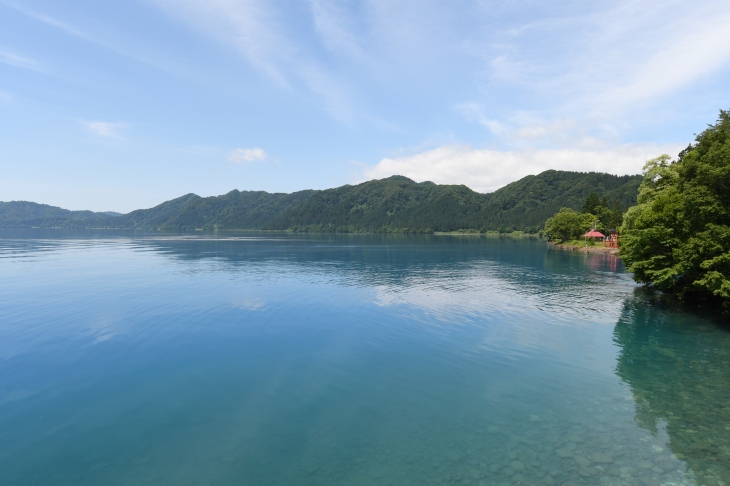 実は日本で最も水深の深い湖、田沢湖