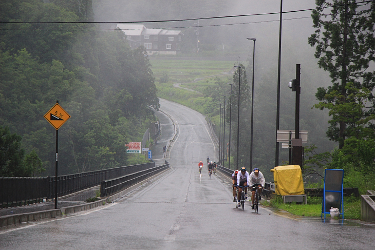 栂池高原に向かう途中には見晴らしの良いパノラマ橋を渡る