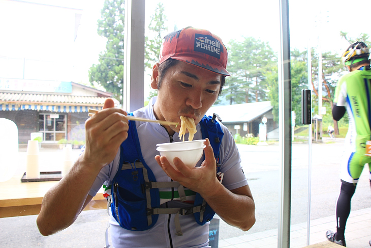 疲れた体でも食べやすい冷や麦に箸が進む