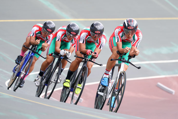 男子4kmチームパーシュート　1位　富山県（近谷、大浦、南儀、林）4分21秒008