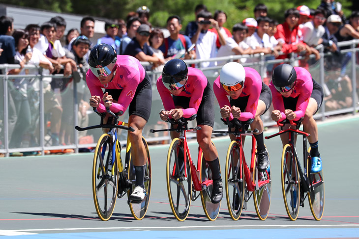 男子4kmチームパーシュート予選 1位 日本大(草場、坂本、沢田、貝原)4分15秒422 決勝戦へ