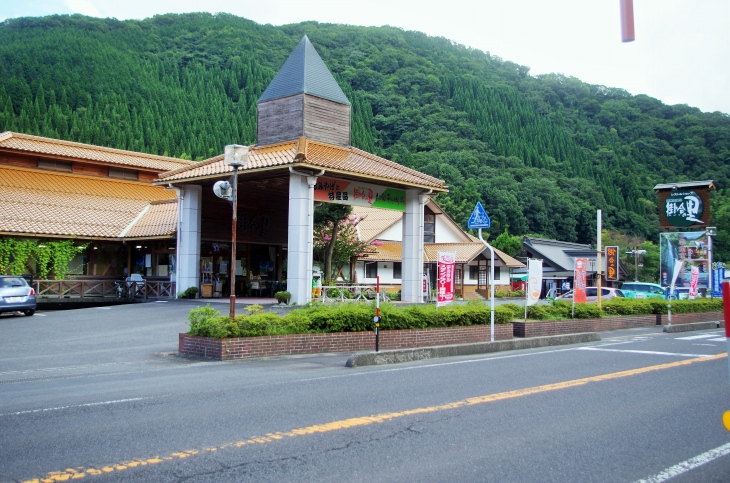 掛合町にある道の駅第１号「掛合の里」