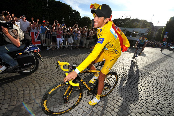 2009年 2度目のツール・ド・フランス総合優勝を果たしたアルベルト・コンタドール(アスタナ)
