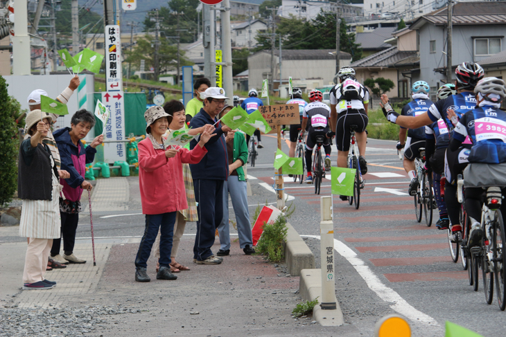 沿道で応援してくれる人たちの応援が走りながら心にしみる