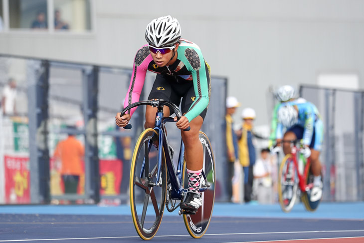 少年男子スクラッチ決勝 終盤に逃げて優勝した細中翔太 岡山(岡山工高)