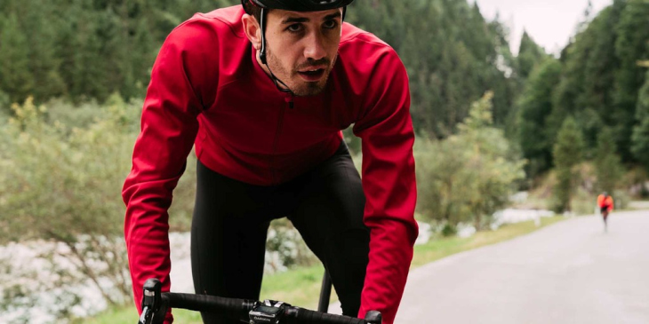 防寒性能とコストパフォーマンスに優れる冬用ウェア Rapha Winter 