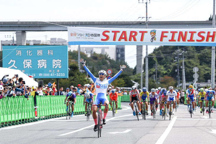 成年男子 草場啓吾(京都、日本大)が2秒差で逃げ切り優勝。自身全国大会ロード初優勝