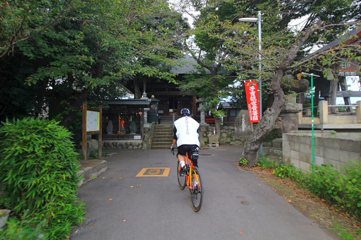 あの花の聖地として有名な秩父札所十七番”定林寺(じょうりんじ)”に到着です