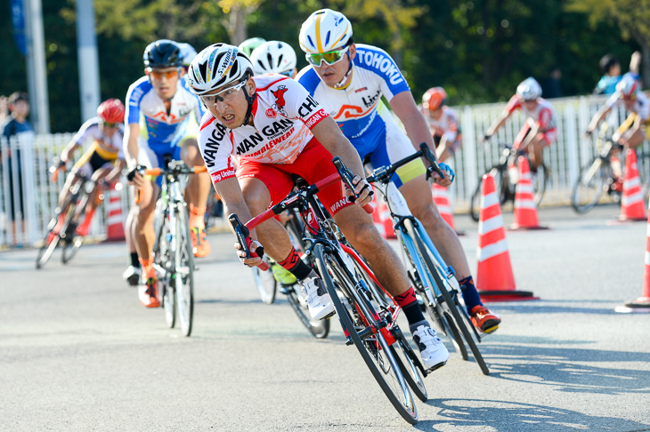 E1　レース中盤は湾岸サイクリング・ユナイテッドとLinkTOHOKUがつばぜり合い