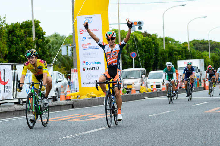 市民100kmアンダー39優勝　藤田涼平（サイタマサイクルプロジェクト）