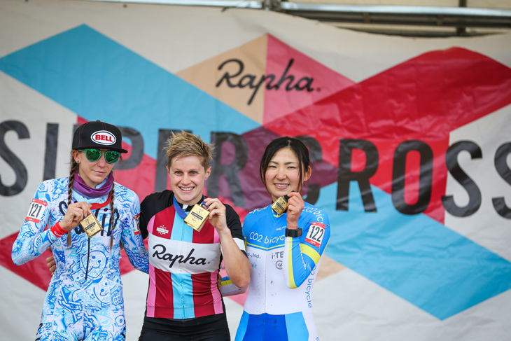 Raphaスーパークロス野辺山2017 UCIエリート女子表彰台