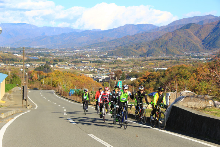 みたまの湯まではまた登りだ