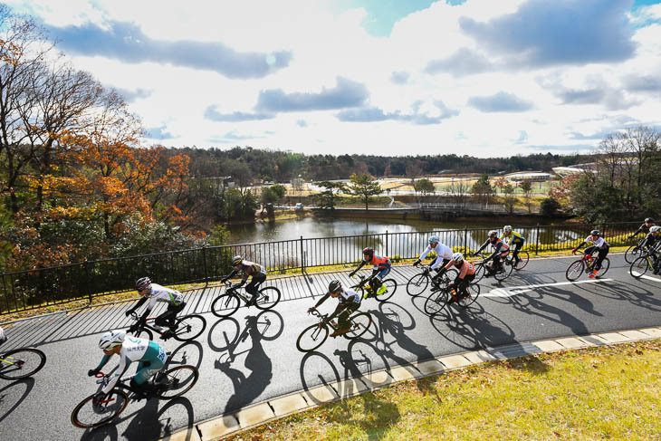 2005年の「愛・地球博」会場跡を記念公園にした「モリコロパーク」で耐久レースを楽しんだ