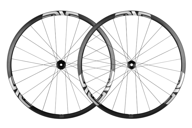 エンヴィ Mシリーズ リム構造刷新で耐パンク性能を高めたMTBカーボン