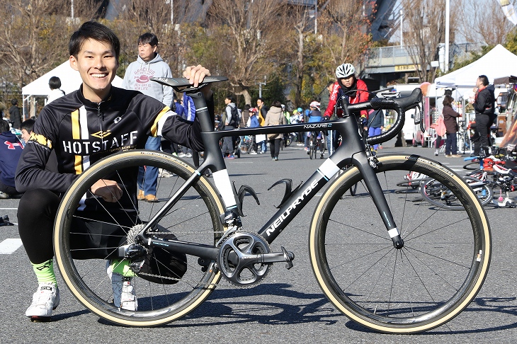 安藤弘樹さん(HOTSTAFF) ニールプライド NAZARE2