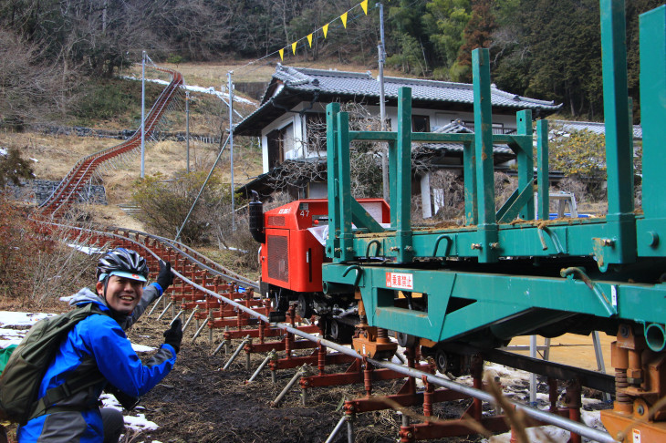 林業用の作業トロッコを発見！