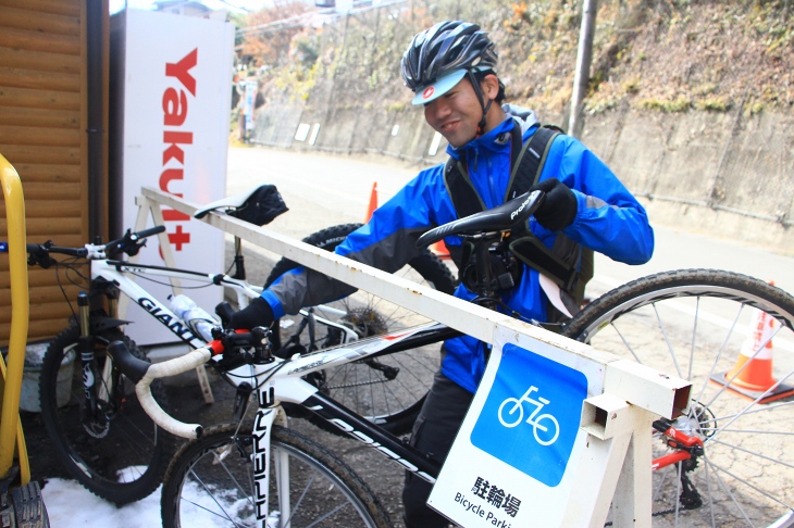 バイクラックがあるの釣り場はなかなか珍しいはず