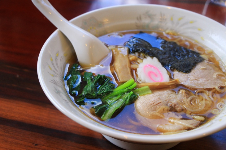 透き通った醤油ラーメンが走り疲れたサイクリストには嬉しい