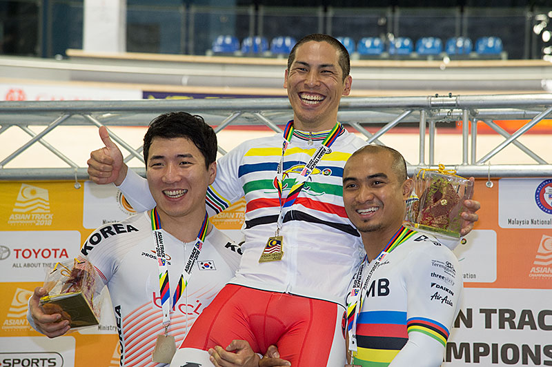 エリート男子ケイリン決勝 世界王者を下して優勝した河端朋之
