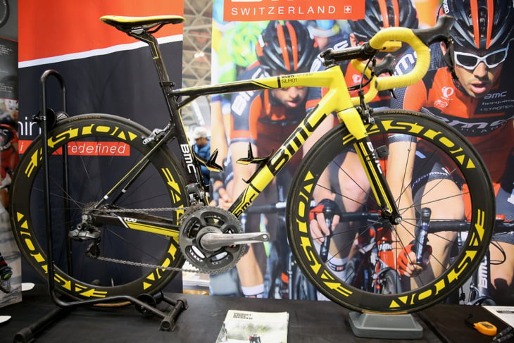 BMCブースにはカデル・エヴァンスが2011年のツール・ド・フランス最終ステージで乗ったマイヨジョーヌ仕様のバイクを発見