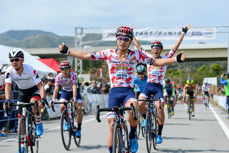 開幕戦の勝者は岡篤志(宇都宮ブリッツェン)これがJプロツアー初優勝
