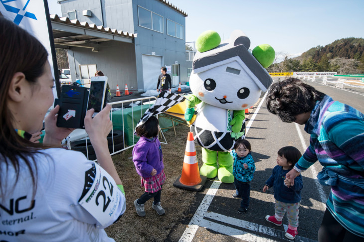 地元村田町の観光PRキャラクター「くらりん」も登場