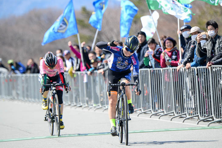 Fクラスタ 大岩明子(ブラウ・ブリッツェン)が優勝