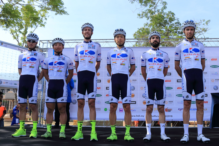 ツール・ド・ランカウイに出走したキナンサイクリングチームの6名のメンバー