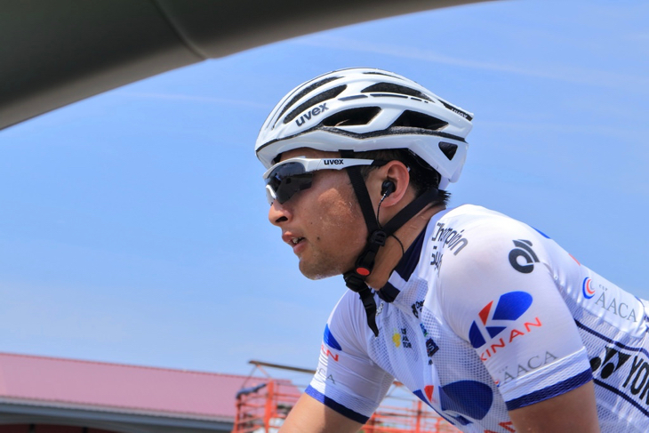 ボトル運び役に徹した山本元喜(キナンサイクリングチーム)