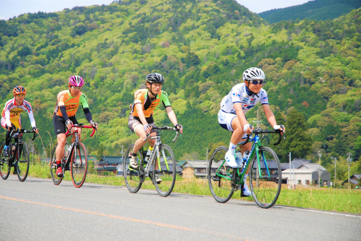キナンサイクリングチームとTOJいなべステージのコースを走るプレサイクリングイベント開催