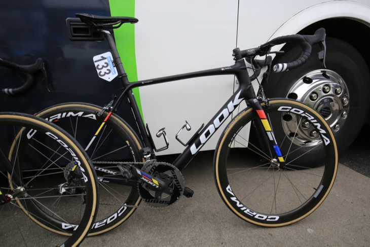 マキシム・ダニエル(フランス、フォルトゥネオ・サムシック)のルック 785 HUEZ RS