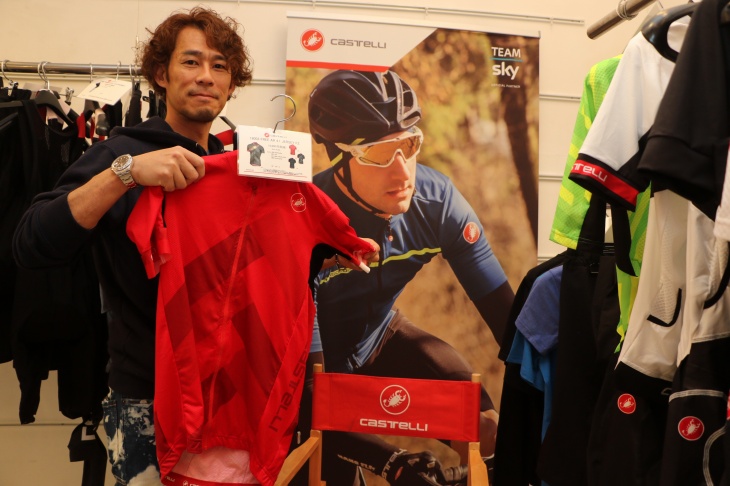 今年の一押しはトレーニングからレースまで使えるFREE AR 4.1 JERSEY