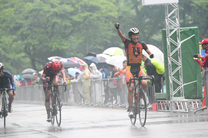 宇都宮ロードレースE1で優勝した平井光介