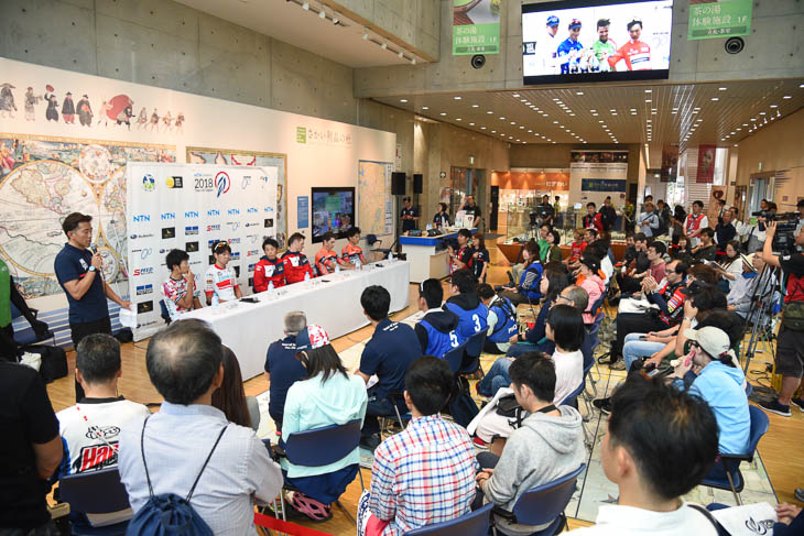 堺市の「さかい利晶の杜」で開催された公開記者会見