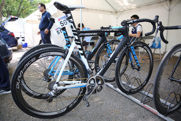 HKSIプロサイクリングのPROPEL ADVANCED SL