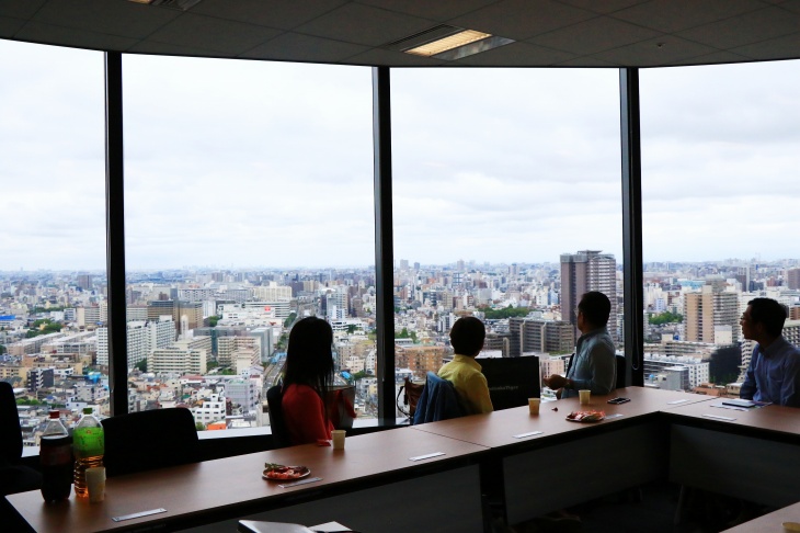 東京スカイツリーイーストタワーの18階からは東京の下町が大パノラマで楽しめる