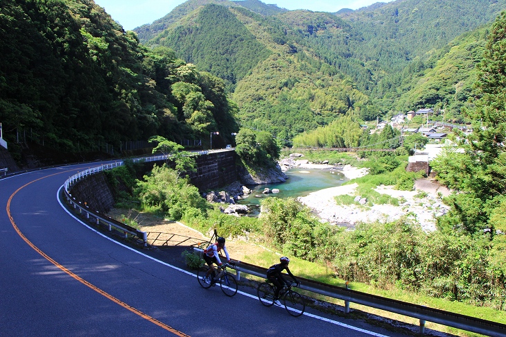 だんだんと川の表情も変わってきました