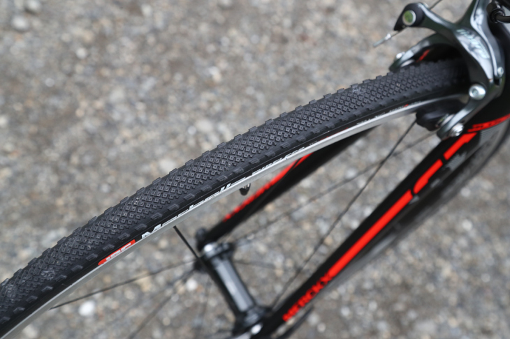 IRC(アイアールシー)Marbella TUBELESS X-GUARD28c