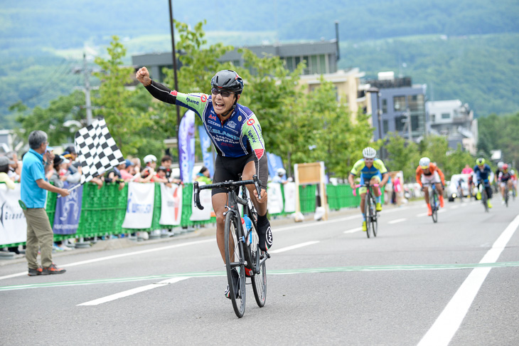 岡泰誠（イナーメ信濃山形）が140km総合優勝